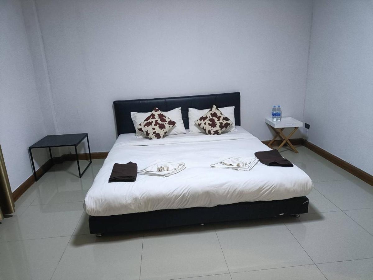 Soft Dormtel Jedyod ซอฟ ดอรมเทล 7 ยอด Pansiyon Chiang Mai Dış mekan fotoğraf